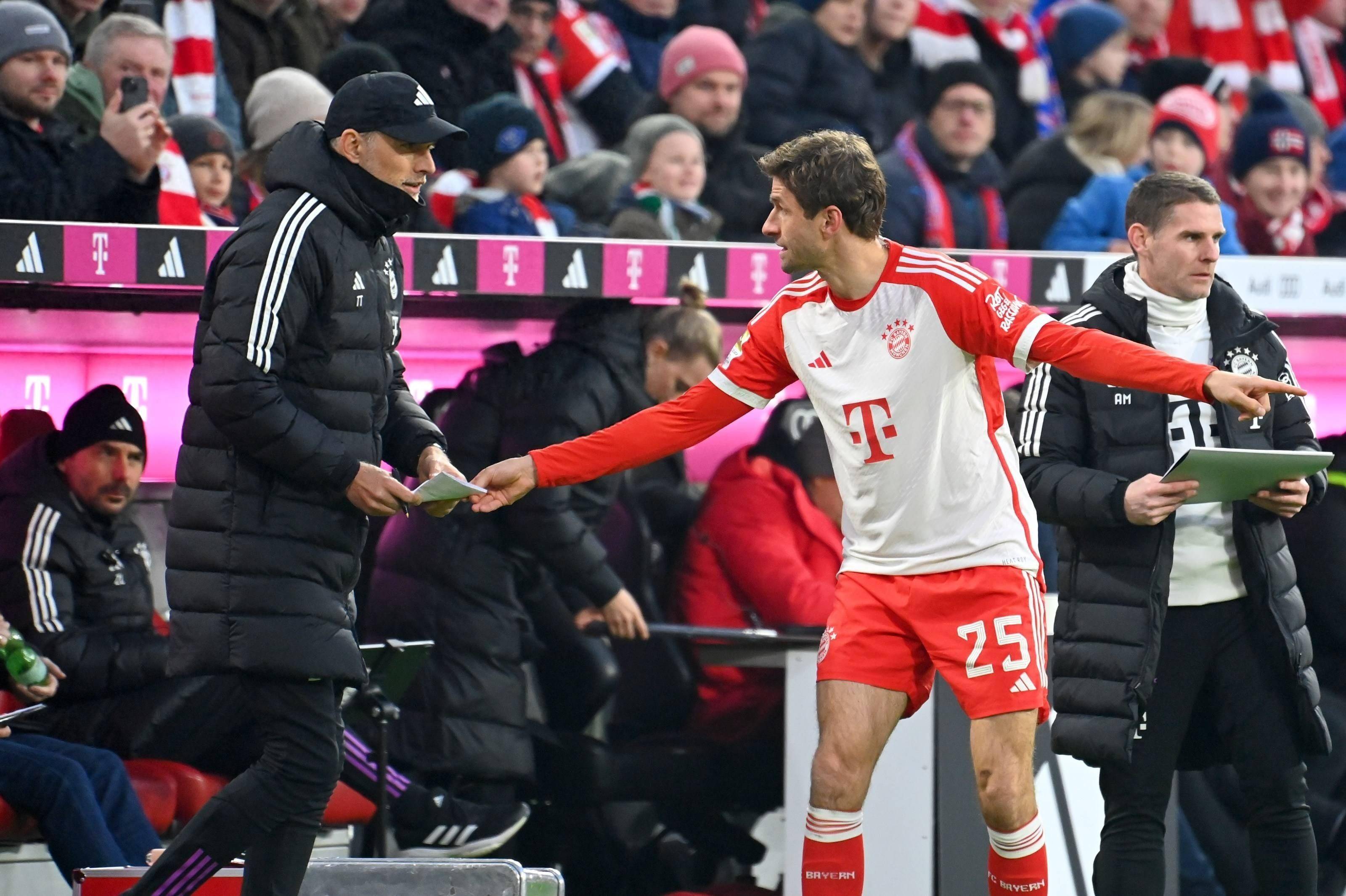 今晚那不勒斯调整名单以备德甲;止住颓势环节打磨;悬念犹存;细节决定成败 今晚那不勒斯调整名单以备德甲;止住颓势环节打磨;悬念犹存;细节决定成败