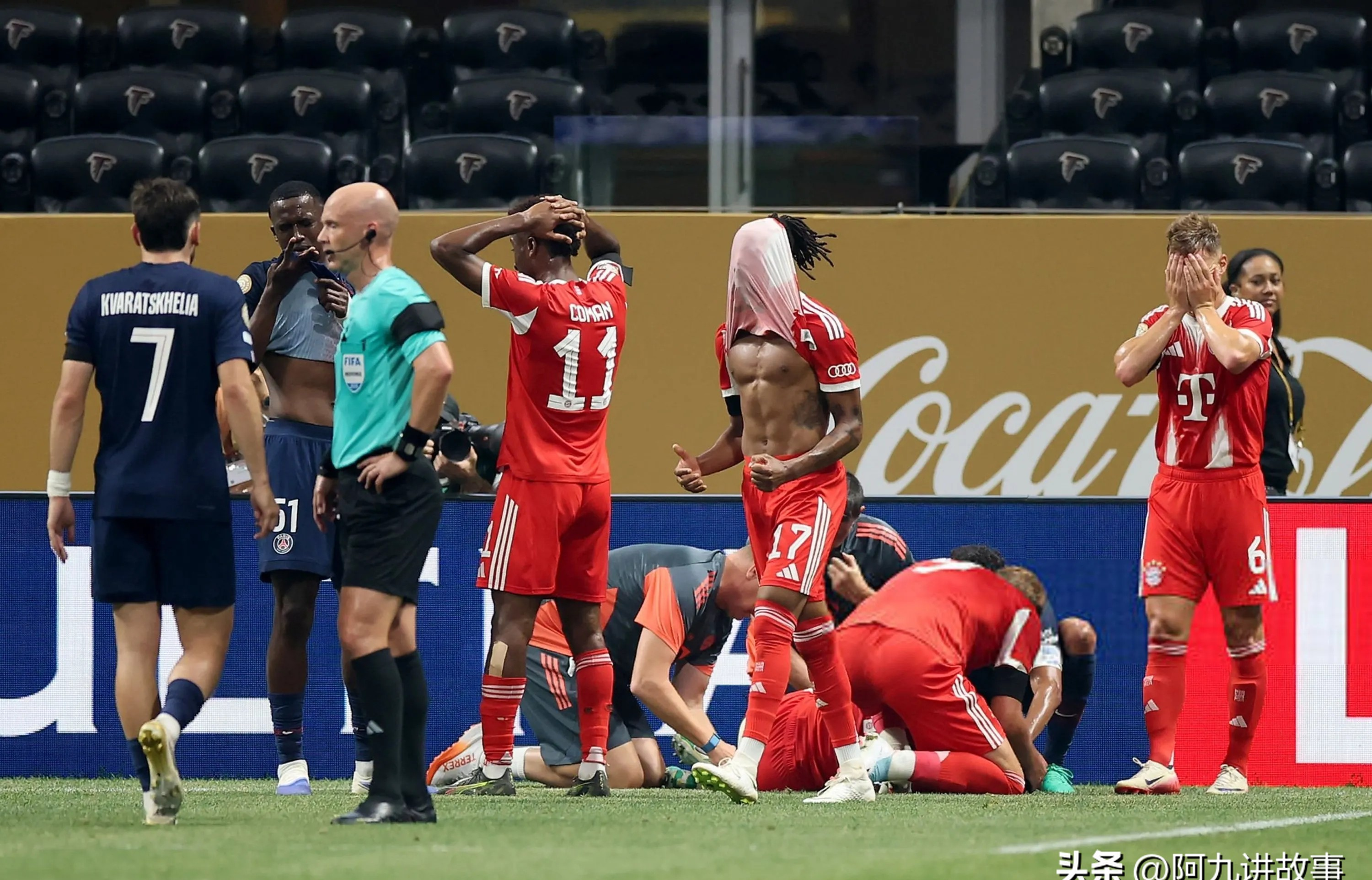 包含门兴格拉德巴赫训练开放日；冲刺阶段刷新队史纪录引欢呼；欧冠在即；数据趋势出现新变化的词条-爱游戏