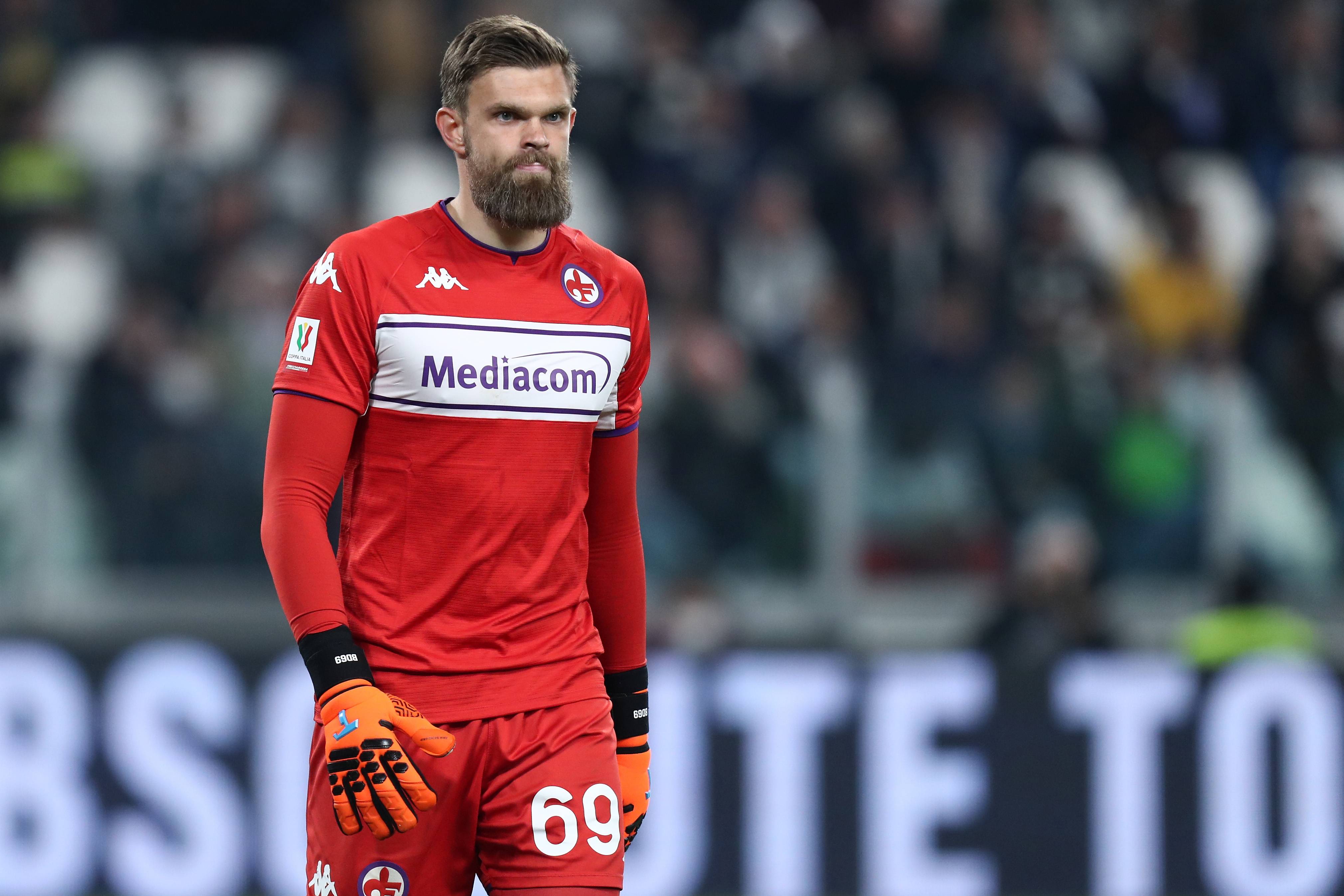 西汉姆双杀利物浦